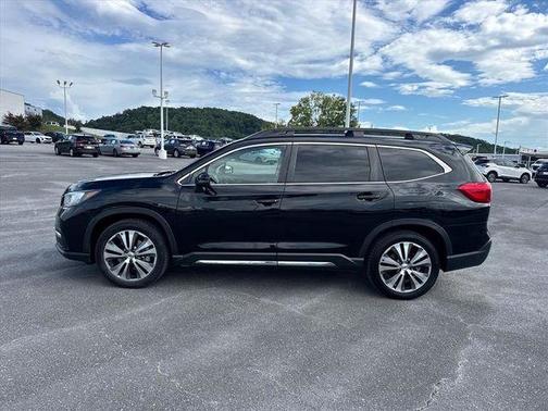 Crystal Black Silica 2019 Subaru Ascent Limited 7-Passenger
