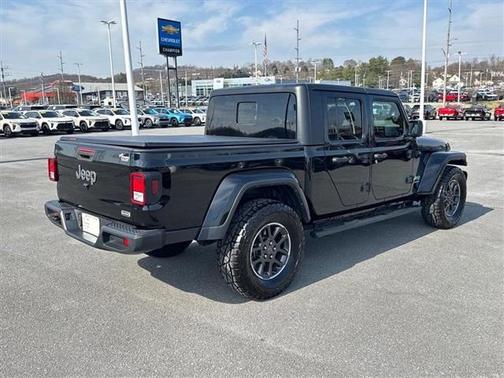 2023 Jeep Gladiator Overland