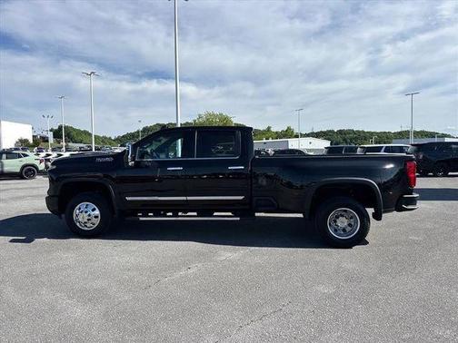Black 2024 Chevrolet Silverado 3500 High Country