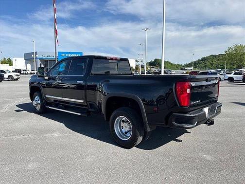 Black 2024 Chevrolet Silverado 3500 High Country
