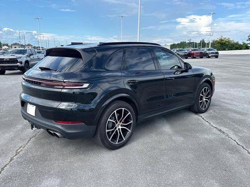 Cashmere Beige Metallic 2024 Porsche Cayenne S