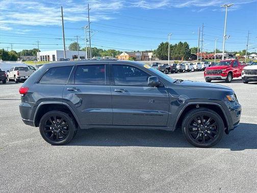 Rhino Clearcoat 2017 Jeep Grand Cherokee Altitude