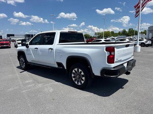 Summit White 2024 Chevrolet Silverado 2500 Custom