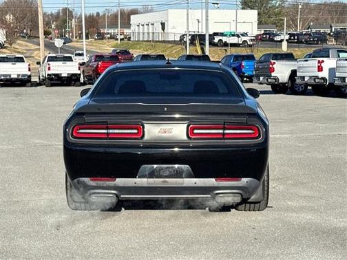 2016 Dodge Challenger R/T Scat Pack