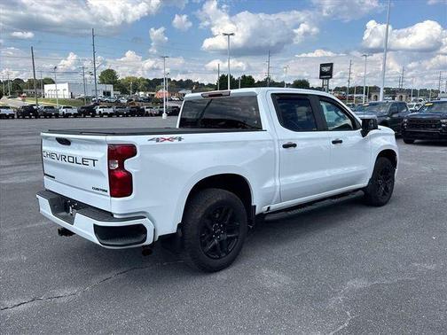 Summit White 2026 Chevrolet Silverado 1500 Custom