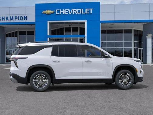 Summit White 2026 Chevrolet Traverse LT