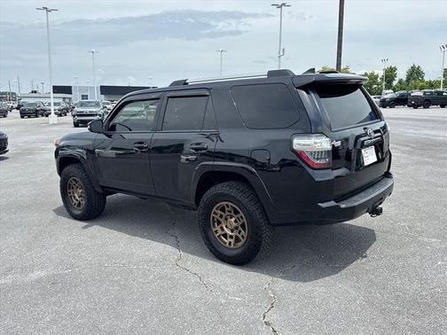 Midnight Black Metallic 2022 Toyota 4Runner SR5 Premium