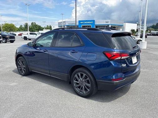 Blue 2022 Chevrolet Equinox RS