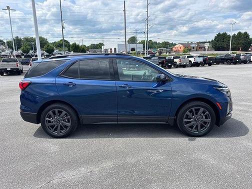 Blue 2022 Chevrolet Equinox RS