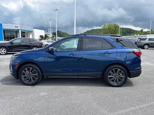 Blue 2022 Chevrolet Equinox RS