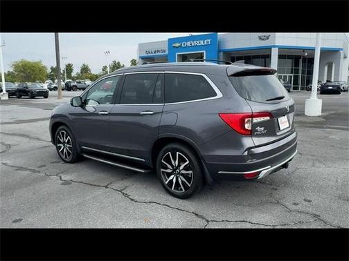 2019 Honda Pilot Touring 8-Passenger