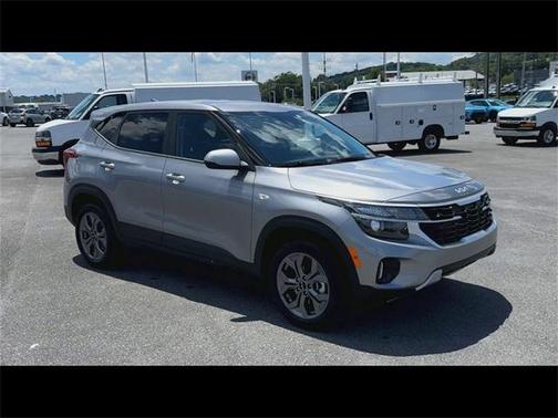 2025 Kia Seltos LX