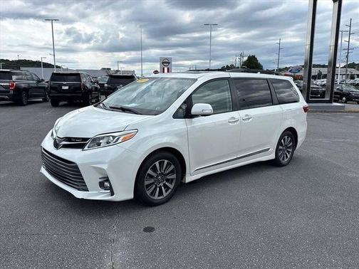 Blizzard Pearl 2020 Toyota Sienna Limited Premium