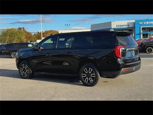 2024 GMC Yukon XL AT4