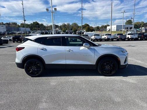 Silver Ice Metallic 2020 Chevrolet Blazer 1LT