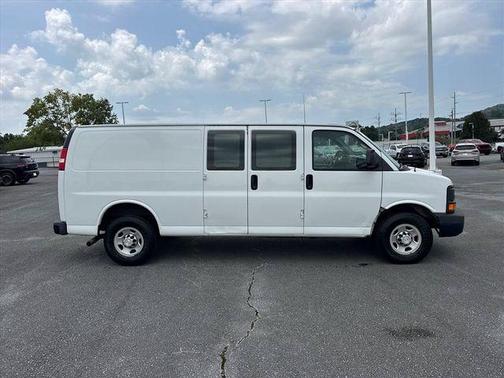 Summit White 2015 Chevrolet Express 2500 Work Van