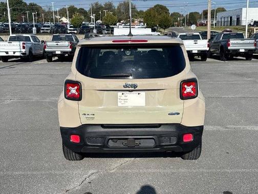 Mojave / Sand 2015 Jeep Renegade Latitude