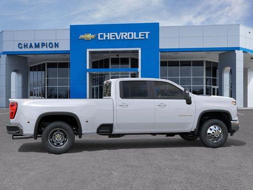 Summit White 2026 Chevrolet Silverado 3500 LT