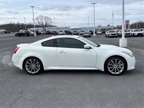 2009 INFINITI G37 Journey