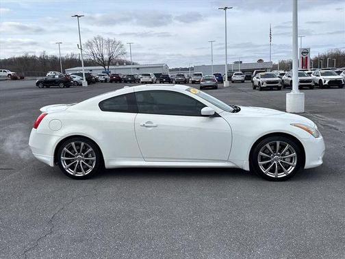 2009 INFINITI G37 Journey