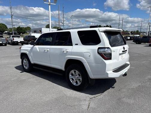 White 2022 Toyota 4Runner SR5 Premium