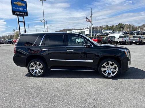 2020 Cadillac Escalade Luxury