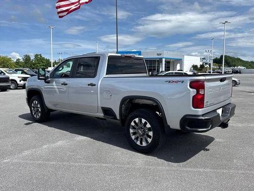 Silver Ice Metallic 2023 Chevrolet Silverado 2500 Custom