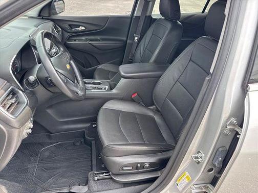 Silver Ice Metallic 2021 Chevrolet Equinox Premier