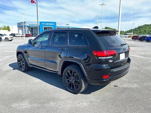 Diamond Black 2021 Jeep Grand Cherokee Laredo X