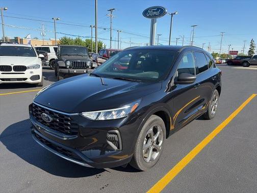 AGATE BLACK METALLIC 2024 Ford Escape ST-LINE