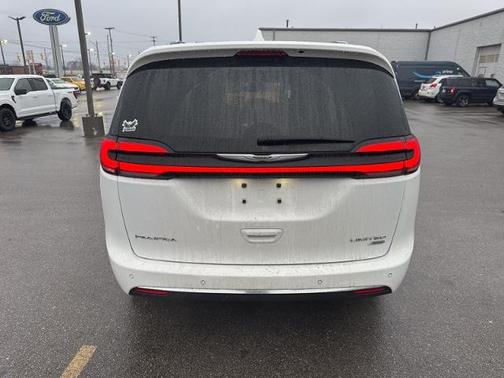 2021 Chrysler Pacifica LIMITED