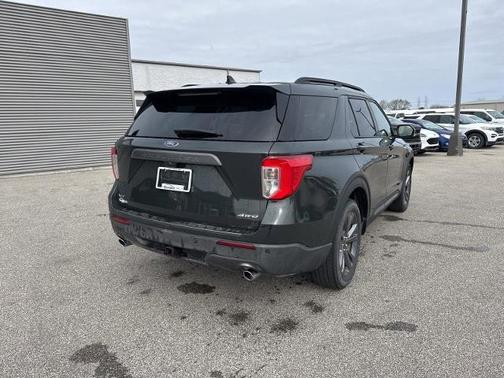 FORGED GREEN METALLIC 2023 Ford Explorer XLT