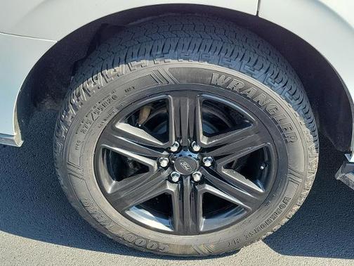 STAR WHITE MET TRI-COAT 2021 Ford Expedition XLT