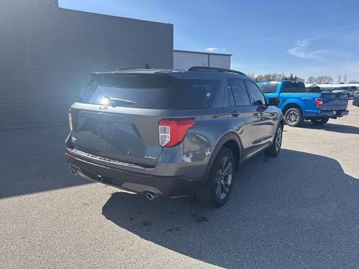 CARBONIZED GRAY METALLIC 2023 Ford Explorer XLT