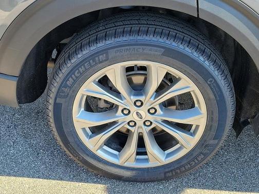 CARBONIZED GRAY METALLIC 2023 Ford Explorer XLT