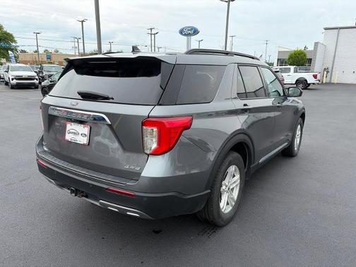 CARBONIZED GRAY METALLIC 2024 Ford Explorer XLT