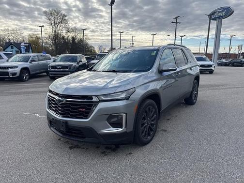 Gray 2023 Chevrolet Traverse RS