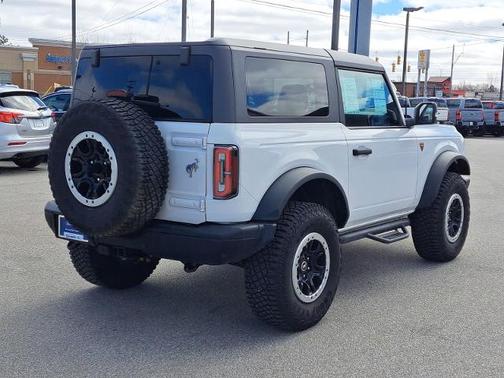 OXFORD WHITE 2023 Ford Bronco BADLANDS