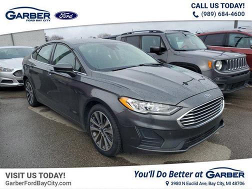 2020 Ford Fusion SE