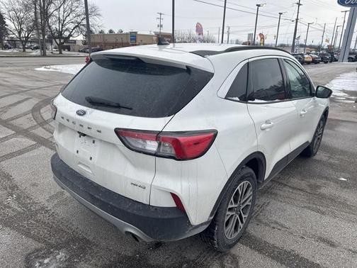 2022 Ford Escape SEL