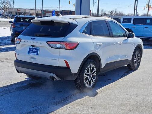 2022 Ford Escape SEL