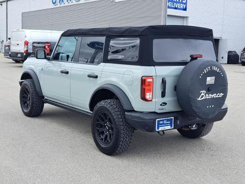 CACTUS GRAY 2022 Ford Bronco BLACK DIAMOND