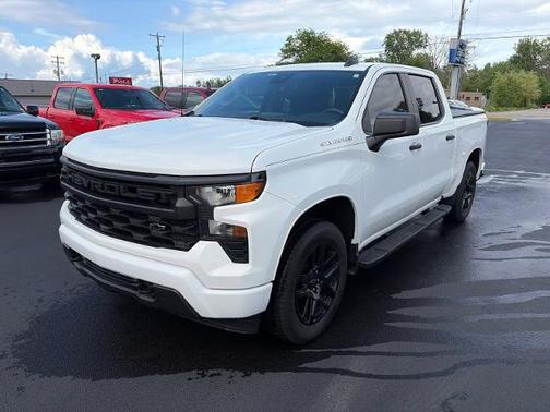 Summit White 2023 Chevrolet Silverado 1500 CUSTOM
