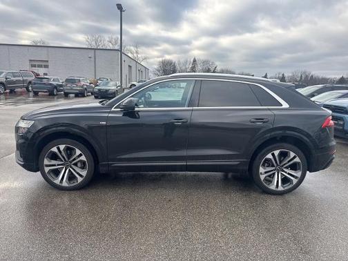 2022 Audi Q8 55 QUATTRO PREMIUM