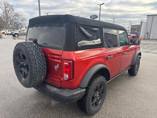 2024 Ford Bronco BLACK DIAMOND