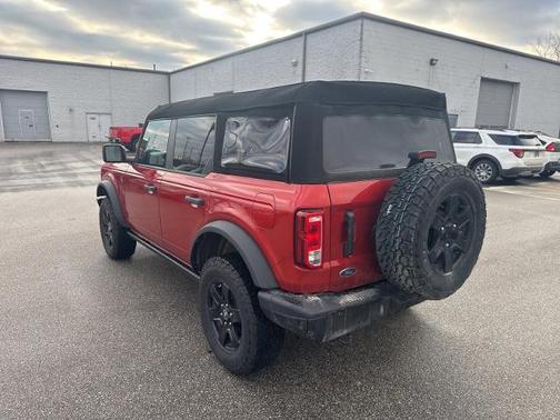 2024 Ford Bronco BLACK DIAMOND