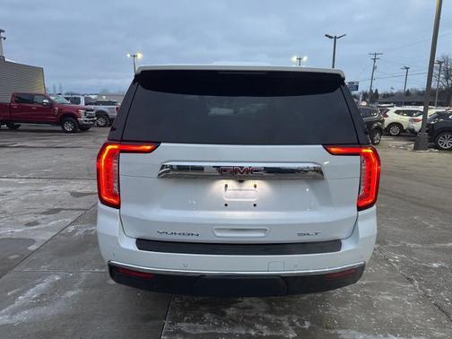 2024 GMC Yukon SLT