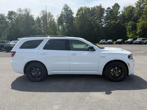 White Knuckle Clearcoat 2027 Dodge Durango GT HEMI