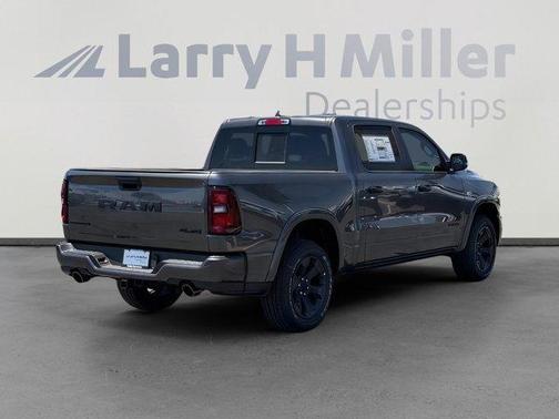 Granite Crystal Clearcoat Metallic 2026 RAM 1500 Big Horn