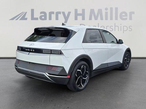 2023 Hyundai IONIQ 5 SE
